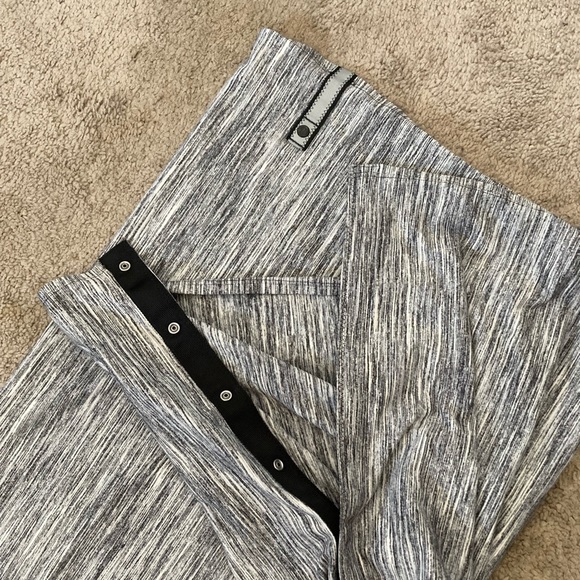 lululemon athletica Accessories - Gently used Lululemon Vinyasa scarf.